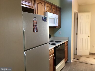 7686 Gladstone Rd unit 1, Windsor Mill, MD 21244 - photo 6