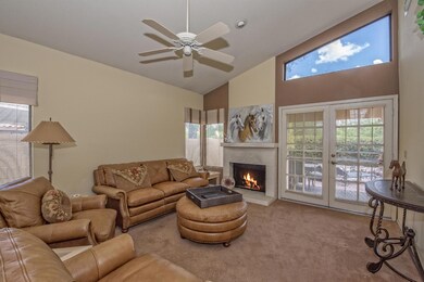 005_Living Room