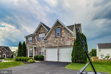 16185 Eagle Beak Cir, Woodbridge, VA 22191 - photo 2