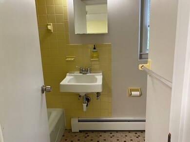 636 Main St unit B, Woburn, MA 01801 - photo 6