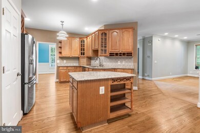 10801 Cinnamon Teal Dr, Spotsylvania, VA 22553 - photo 4