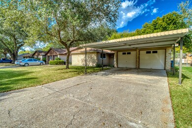 3821 Brumbelow St, Rosenberg, TX 77471 - photo 2