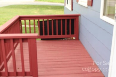1221 Belle Ave, Statesville, NC 28677 - photo 4