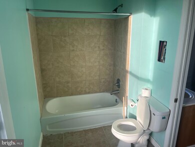 125 S Main St unit APARTMENT 1, Edinburg, VA 22824 - photo 6