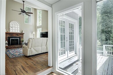 2409 Shelia Dr, Greensboro, NC 27406 - photo 5