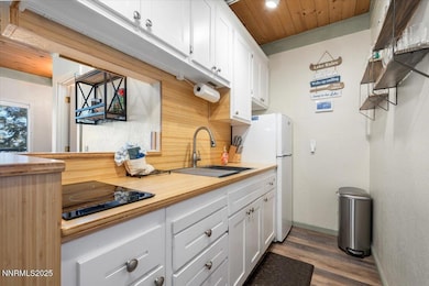 331 tramway kitchen 3