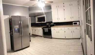 315 Spring St, Lowell, MI 49331 - photo 4