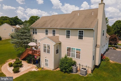 1144 Wendler Cir, Pottstown, PA 19465 - photo 5