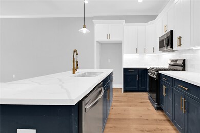 1538 Dewalt St, Houston, TX 77088 - photo 4