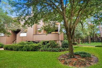 281 Litchfield Ln, Houston, TX 77024 - photo 3