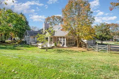 8126 Baywood Ct, Maineville, OH 45039 - photo 3