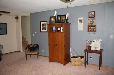 208 W 1st St, Hugoton, KS 67951 - photo 4