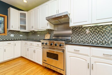 2300 Glen Oaks Ct, Algonquin, IL 60102 - photo 5