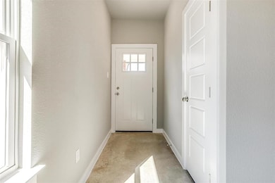 202 Hollingsworth St, Cleburne, TX 76031 - photo 4