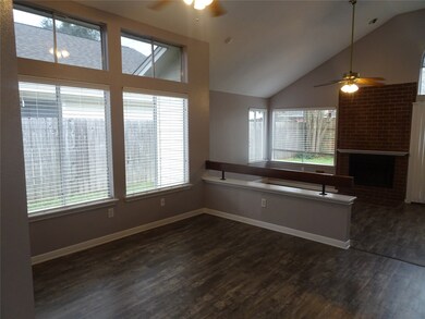 8618 Spring Green Dr, Houston, TX 77095 - photo 7