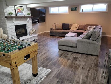 633 Concord Ln NW, Cedar Rapids, IA 52405 - photo 7