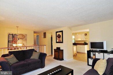 13108 N Point Ln, Laurel, MD 20708 - photo 4