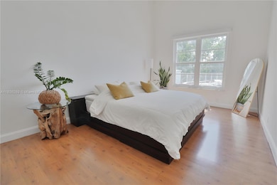 Aquasol unit T-E, Miami Beach, FL 33141 - photo 7