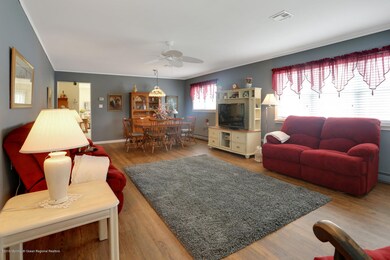 06_05Living_Room_mls