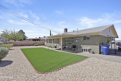 10207 Chinaberry Dr, El Paso, TX 79925 - photo 4