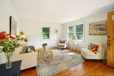 11 Sunnyside Ln, Lincoln, MA 01773 - photo 2