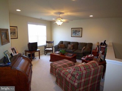 13984 Chelmsford Dr, Gainesville, VA 20155 - photo 3