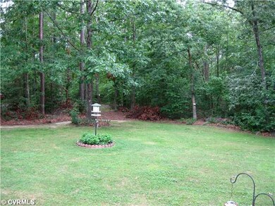 Yard/Garden - Front Yard View