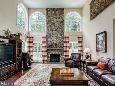 22587 Forest View Ct, Ashburn, VA 20148 - photo 2