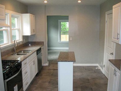 2812 Lafayette Rd, Erie, PA 16506 - photo 7