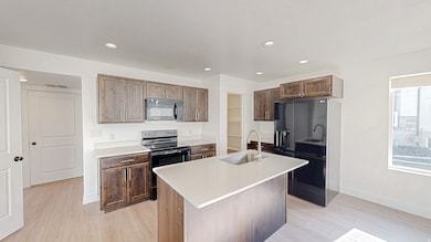 1816 S Freestone Blvd, Santaquin, UT 84655 - photo 2