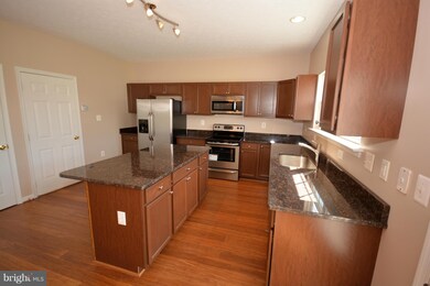 10417 Markby Ct, White Plains, MD 20695 - photo 2