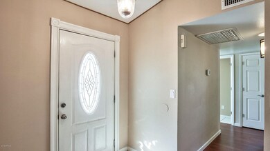 005_Entryway