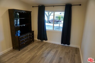 7833 Bothwell Rd unit A, Reseda, CA 91335 - photo 2