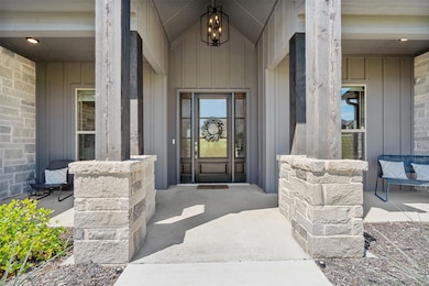 133 Helton, Granbury, TX 76049 - photo 4