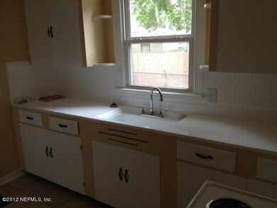 1114 Alta Vista St, Jacksonville, FL 32205 - photo 4