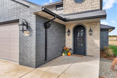 2142 N Beaumont St, Wichita, KS 67208 - photo 3