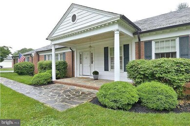 533 Wyngate Rd, Lutherville Timonium, MD 21093 - photo 2