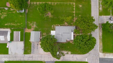 132 Coovert St, Columbus, IN 47201 - photo 2