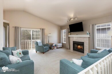 06-Living Room_IMG_8895