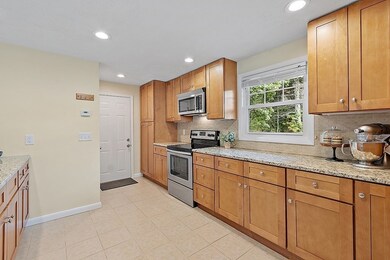 22 Richard Rd, Hudson, MA 01749 - photo 7