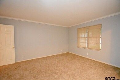 3721 3721 Darrell Ln, Tyler, TX 75701 - photo 6