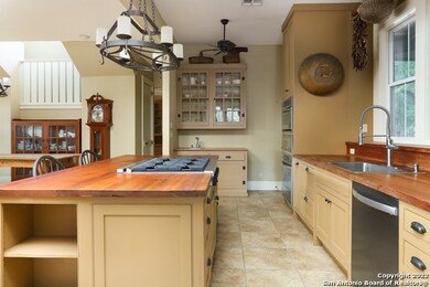 18922 Hillside Dr, Helotes, TX 78023 - photo 7