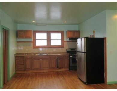 26 7th St, Lowell, MA 01850 - photo 6
