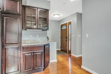 5315 Cypress Cir, Gurnee, IL 60031 - photo 2