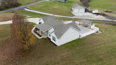 733 Kittle Rd, Wheelersburg, OH 45694 - photo 3