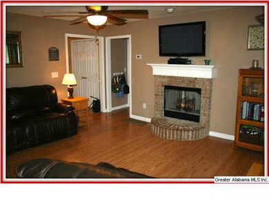 GreatRoom....check out the hardwood floors!