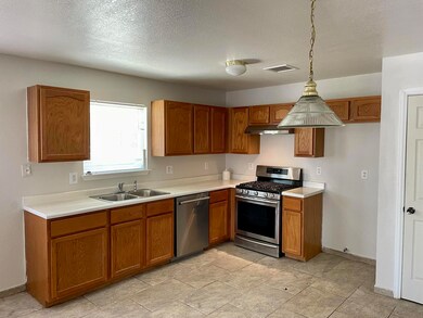 14260 Desert Fire Ct, Horizon City, TX 79928 - photo 7