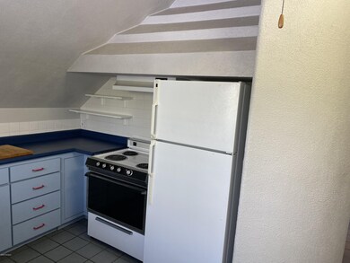 Refrigerator included