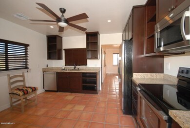 Gourmet Kitchen