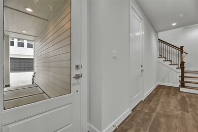 5735 White Magnolia St, Houston, TX 77091 - photo 3